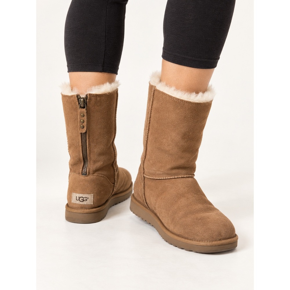 UGG Women's Boots Classic Short Back Zip Suede Sheepskin Chestnut Tan Size 10